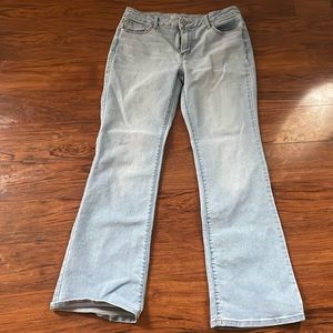 Light blue no boundaries jeans